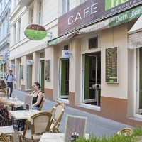 cafe cosmopolitan