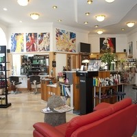 FRISEUR + HAARREPARATUR 