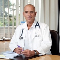 Dr. Thomas Schwingenschlögl
