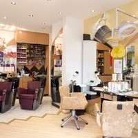 HAIR & BEAUTY SALON Christine