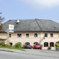 Wirt Z' Leombach Fam. Schliessleder Gasthaus und Jausenstation