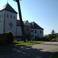 Wartungsarbeiten auf Schloss Vöstenhof