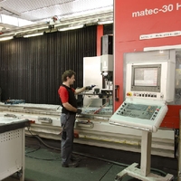 Piesslinger GmbH - Eloxal und Pulverbeschichtung, Alukomponenten, Werkzeugbau