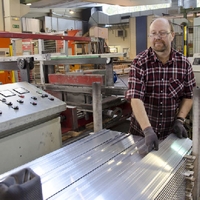 Piesslinger GmbH - Eloxal und Pulverbeschichtung, Alukomponenten, Werkzeugbau