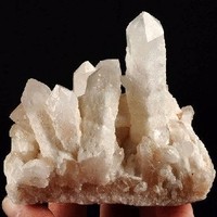Bergkristall
www.stonesandspirit.at
http://stores.ebay.at/Stones-and-Spirit