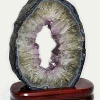 Amethyst-Ring auf Holzsockel
ca. 250 x 170 x 50 mm
http://stores.ebay.at/Stones-and-Spirit
http://www.stonesandspirit.at