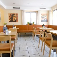 Franz Mitterbauer Cafe Intermezzo 12