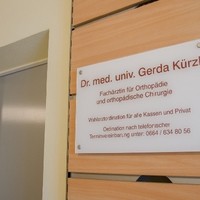 Dr. Gerda Kürzl1