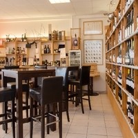 Hannes Hackl   Die Weinhandlung4