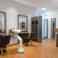 Friseur im Auhof3