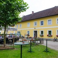 Hollaus Gasthaus zur grünen Au1