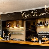 Cafe Bistro3