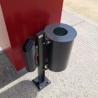 Mülleimer mit Aschenbecher versperrbar