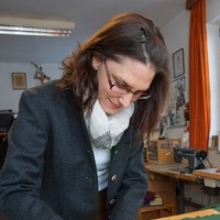 Mag. Maria Herndl Maßschneiderei8