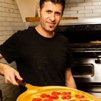 izzi Kebap & Pizza16