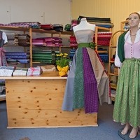 Ernestine Mittermayr Runge Stoffgschäft11