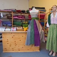 Ernestine Mittermayr Runge Stoffgschäft11