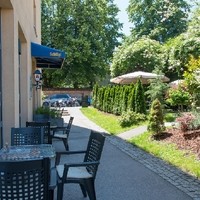 Cafe Pub Zum Augarten1