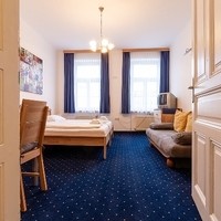 Mariazellerhof   Hauser KG15