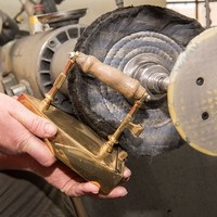 Peter Brummer   Metallschleiferei5