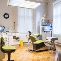 Dr. Olivier Sebastian Barsa   Zahnarzt   Zahn Linz1