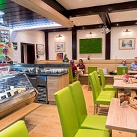 Sabine Schwarz Cafe Konditorei10