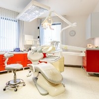 Dr. Walter Reisinger3
