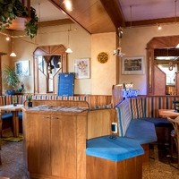 Iris Stummer Cafe Pub5