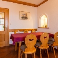 Familie Maier Weinbau Heurigenschank Gästezimmer11