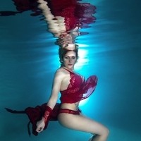 Unterwasser Fotoshooting Parthl Martin Girl in Roten Dessous