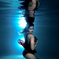 Unterwasser Fotoshooting Parthl Martin Girl in Roten Dessous