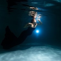 Unterwasser Babybelly Fotoshooting Parthl Martin Schwarzes Kleid  