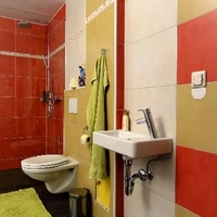 Dusche und WC