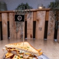 American Club Toast