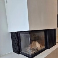 Kaminverkleidung schwarz