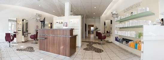 HARTL Coiffeur - Kosmetik - Coiffeur Tina Hartl, Traun - St. Martin