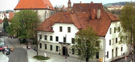 SCHWECHATERHOF - Wirtshaus Biergarten Gästezimmer - Steyr