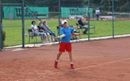 Die Vereinsmeisterschaften des Tennisclubs sind geschlagen und die Sieger 2016 wurden geehrte. Deutschfeistritz spielt Tennis und der Damentag wurden von einigen genutzt, um sich Tipps fürs Tennis zu holen. Beim abschießenden Buffet am Samstag im ProTennisAustria gab es noch einmal die Gelegenheit in gemütlicher Runde über vergebene Möglichkeiten und Chancen zu plaudern.
#vereinsmeisterschaften #tennissaison #sieger #gemütlichkeit #mitgliedimtennisclubdeutschfeistritz
