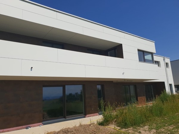 Max Exterior