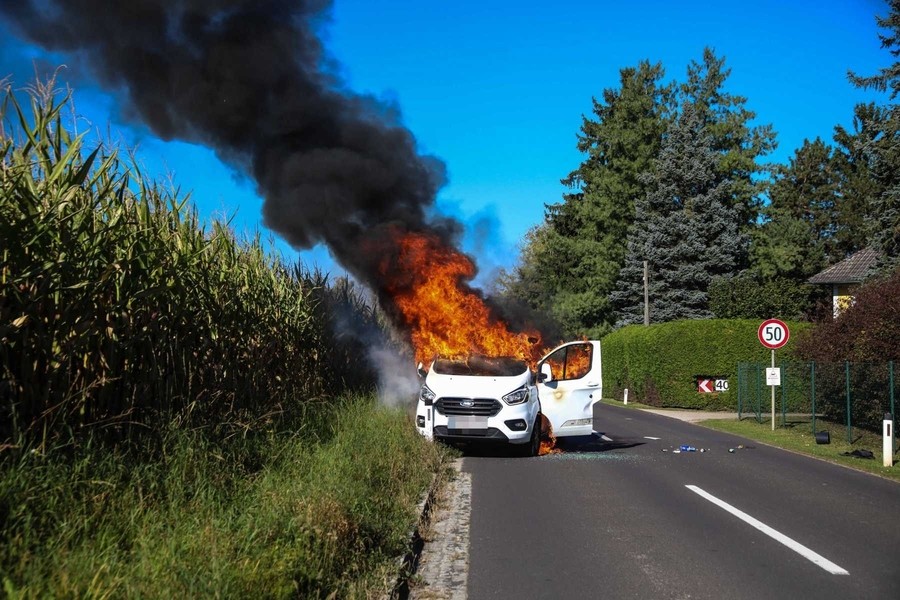 Einsatz: Brand PKW