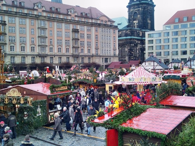 Advent-Striezelmarkt Dresden