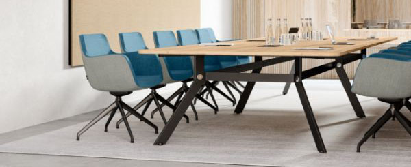 Besprechungstisch Spider und Stuhl Soul